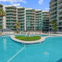 Bayfront Condo with Lazy River, Indoor Pool, Jacuzzis, and Community Boat Dock, Plus Redeem in Free Activity Deals Daily!
