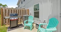 Bayside Getaway - Near Beach - Image 2