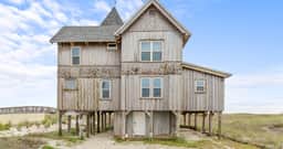 The Gothic House with Beachfront - Image 5