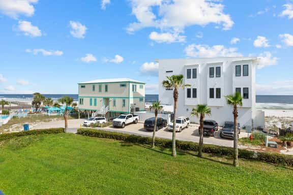 Cozy Coastal Getaway with Pool | 5-Minute Walk to Beach | Up to $450 Daily in Free Tickets for Sunset Cruises, Mini Golf, Parasailing, + More - Image 1