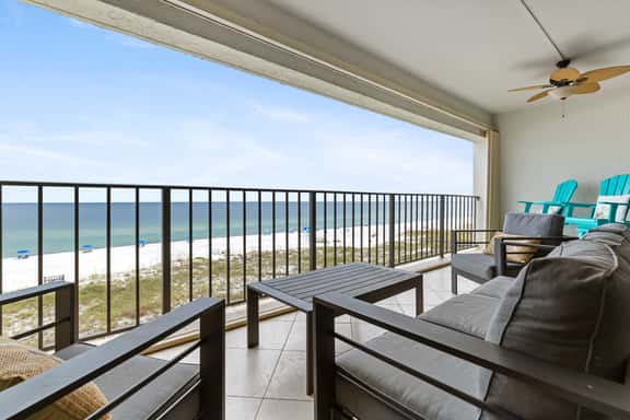 Spacious Condo with Beachfront Balcony, Pools, Sauna + More | Ticket Deals for Dolphin Cruises, Helicopter Tours, Golf Trips, + more! - Image 1