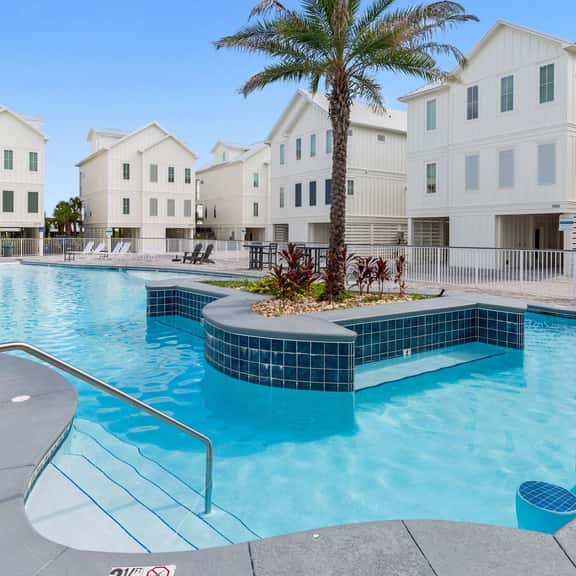Dreamy, Accessible Family Home for 12 with Elevator Access, Balcony, Fire Pit, Community Pool, Boat Dock! - Image 1
