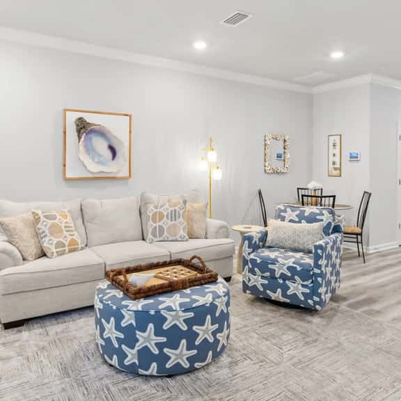 3BR Coastal Home in Lost Bay - Image 1